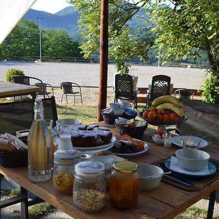 Agriturismo Dei Legi San Pietro Vara エクステリア 写真