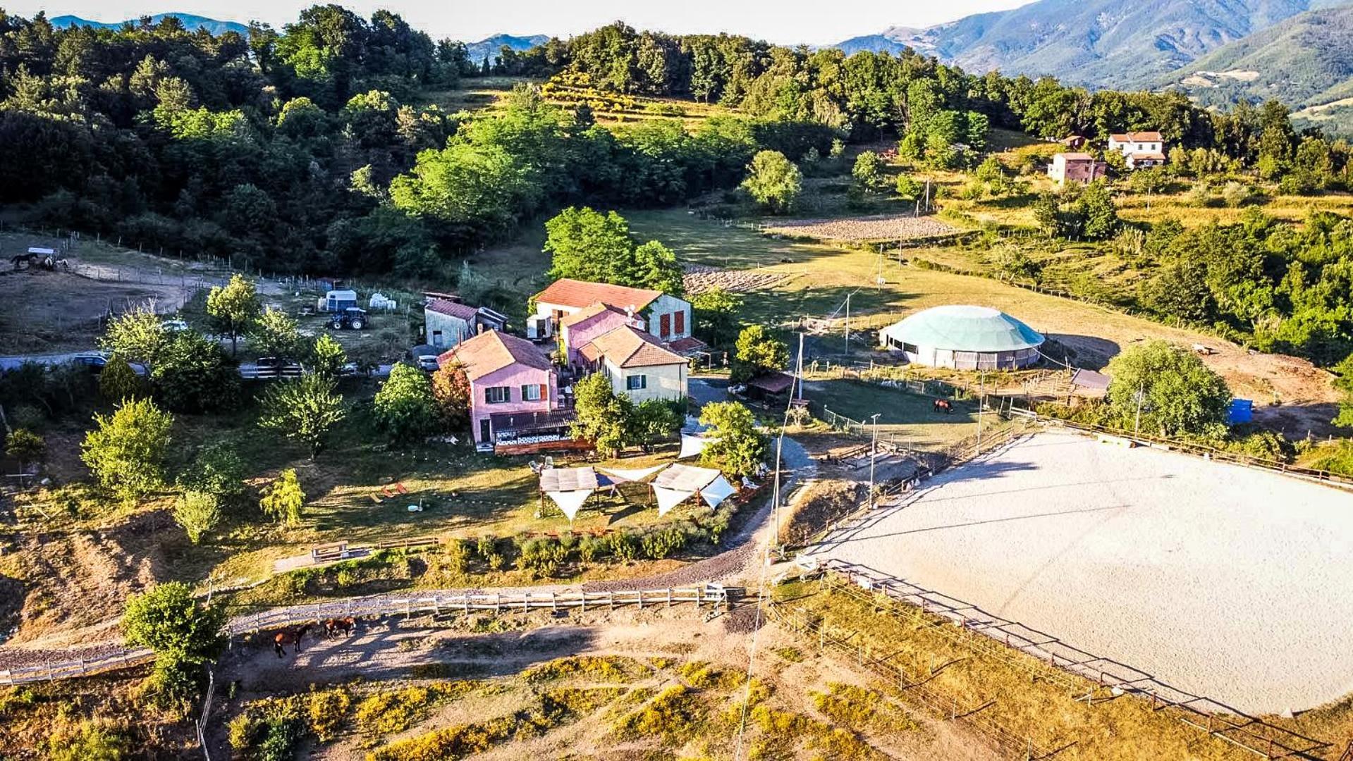 Agriturismo Dei Legi San Pietro Vara エクステリア 写真