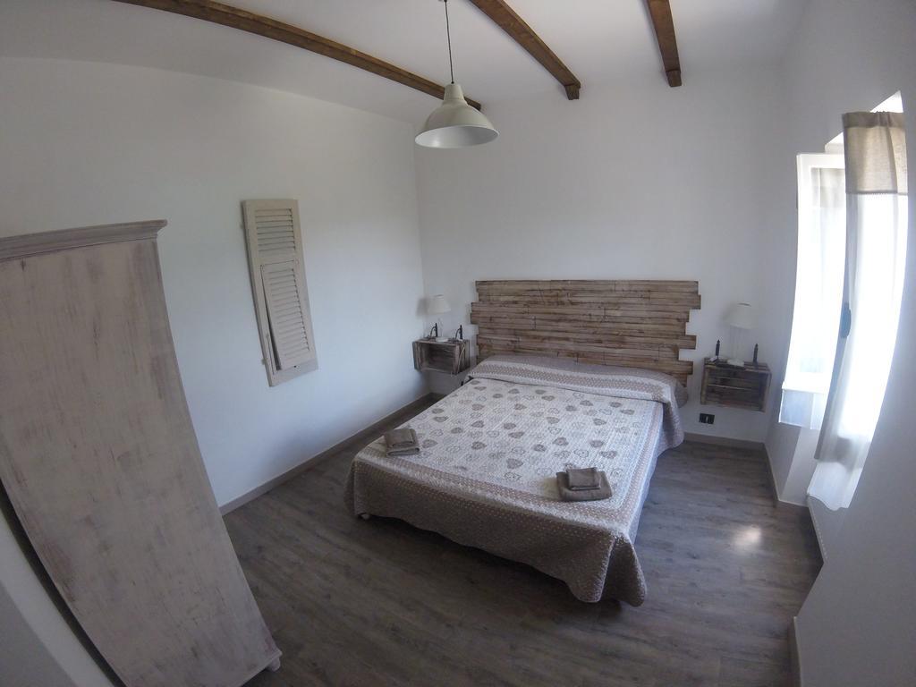 Agriturismo Dei Legi San Pietro Vara エクステリア 写真